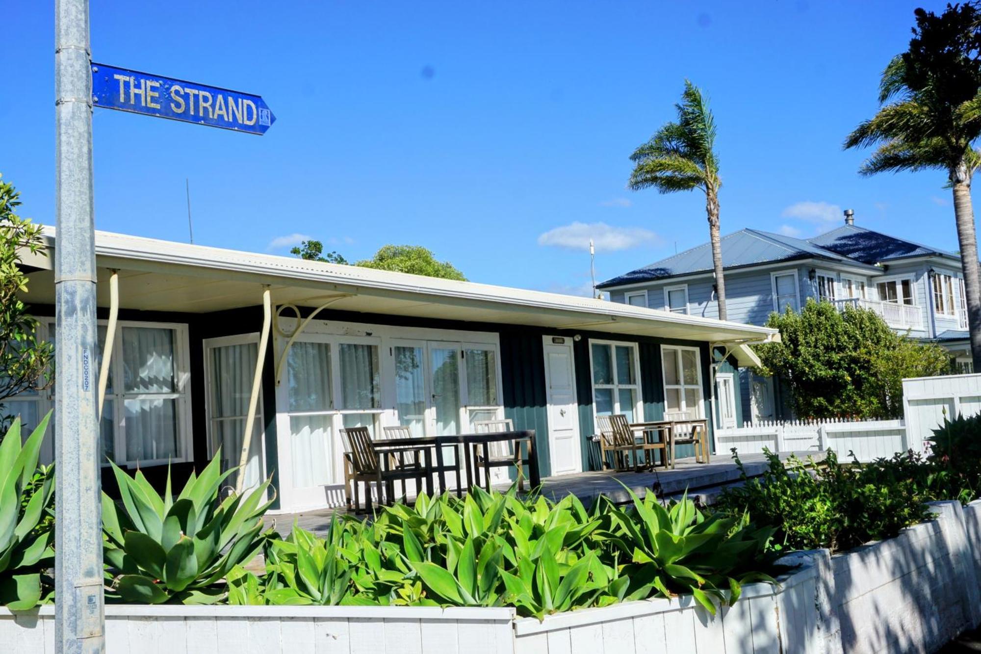 Last On The Strand, Russell - The Boathouse エクステリア 写真